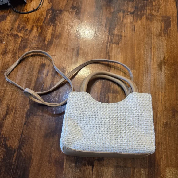 Vintage Fossil- Woven Straw Crossbody Bag with Taupe Trim - Picture 2 of 5